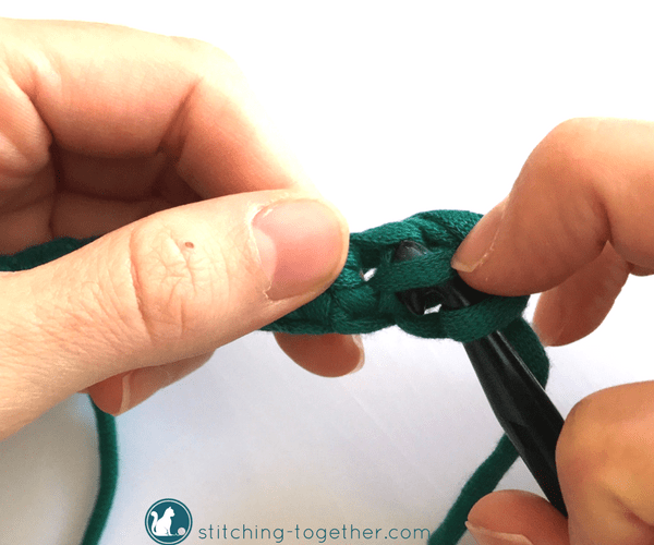 How to single crochet rib stitch. Get the look of a knitted rib stitch with this simple single crochet technique