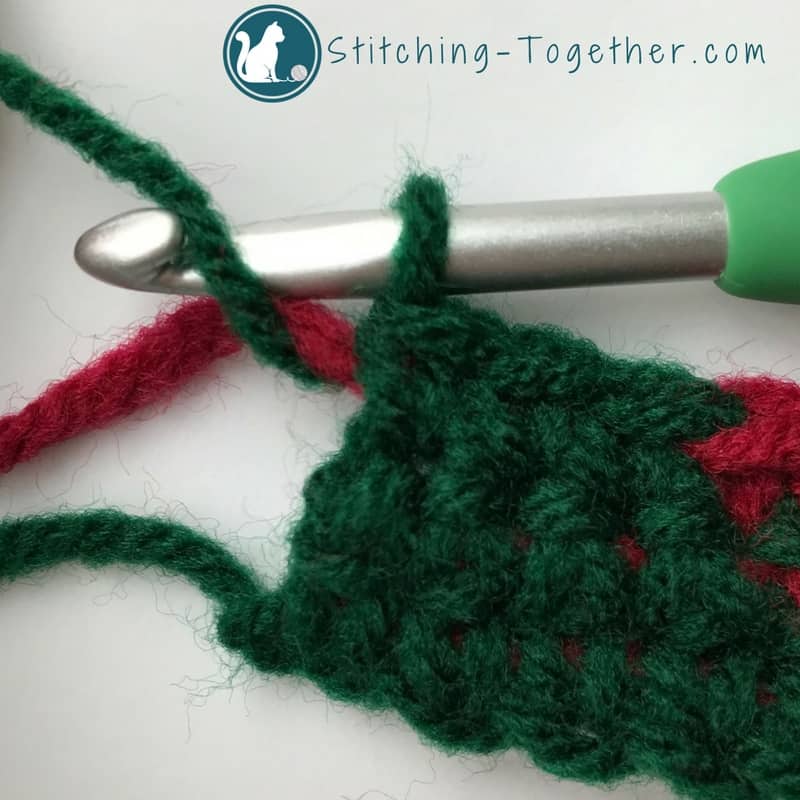 Are you ready to tackle a tapestry crochet project? You can start your project with confidence using these 5 tapestry crochet tips. #tapestrycrochet #mosaiccrochet #hardcrochet