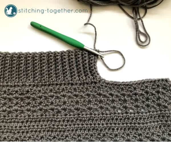 crochet hook adding a brim to crochet slouchy beanie