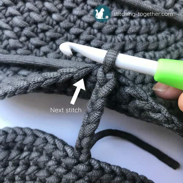 joining crochet circle purse sides