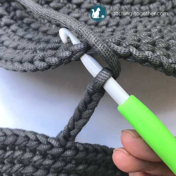 joining circle bag sides