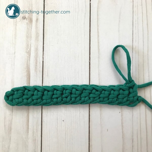 Chain and dc start for Waffle Stitch tutorial