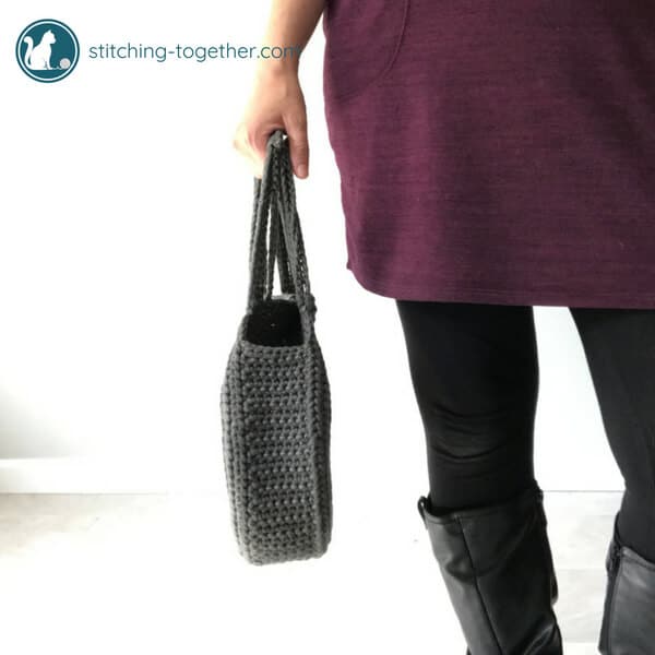 side view of crochet circle bag