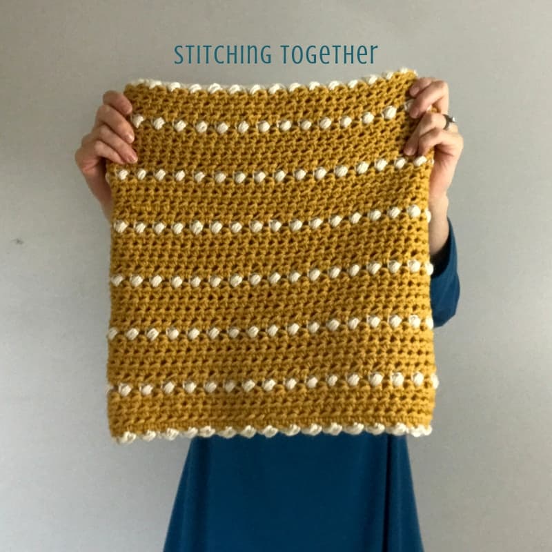 Peekaboo Puff Stitch Cowl