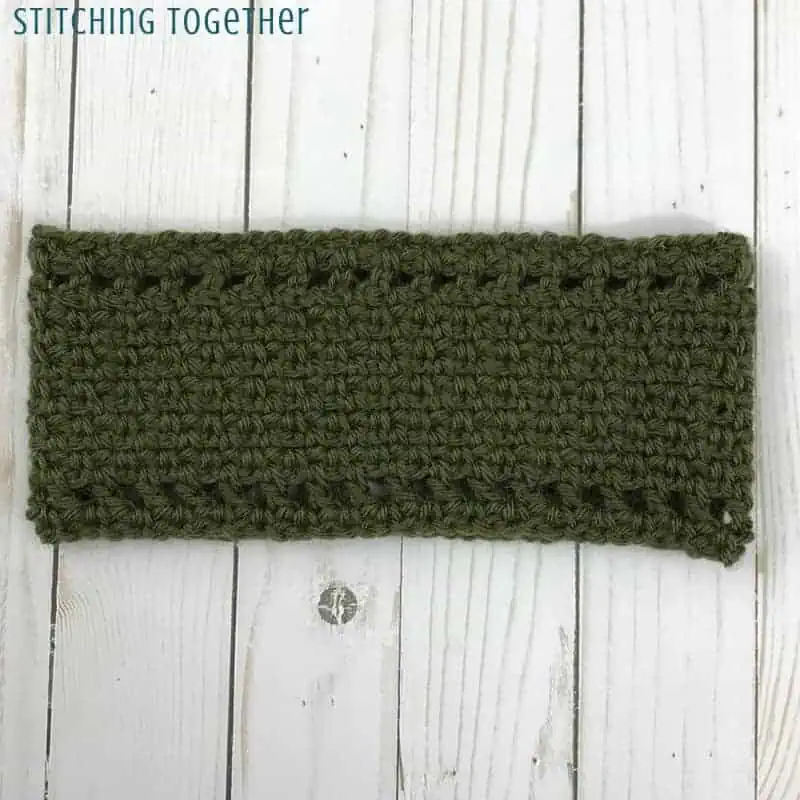 green moss stitch ear warmer