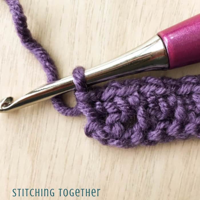 completed 2nd chain of the moss stitch crochet