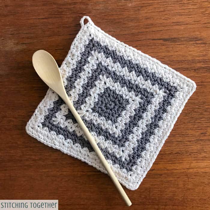 Country Crochet Hot Pad Pattern