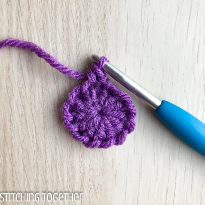 crochet circle round 2