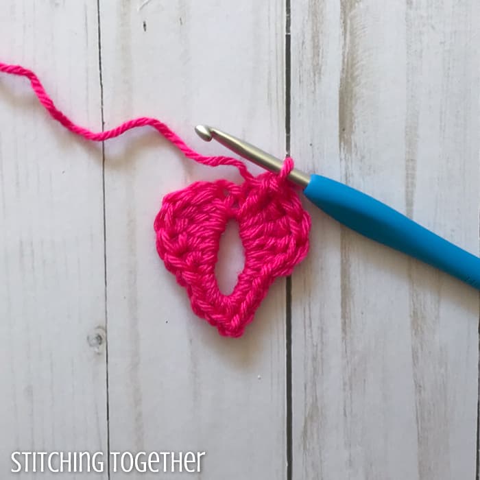 adding crochet stitches to a magic ring