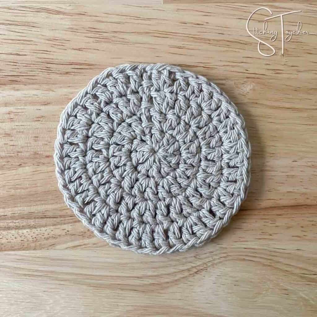 simple round crochet coaster
