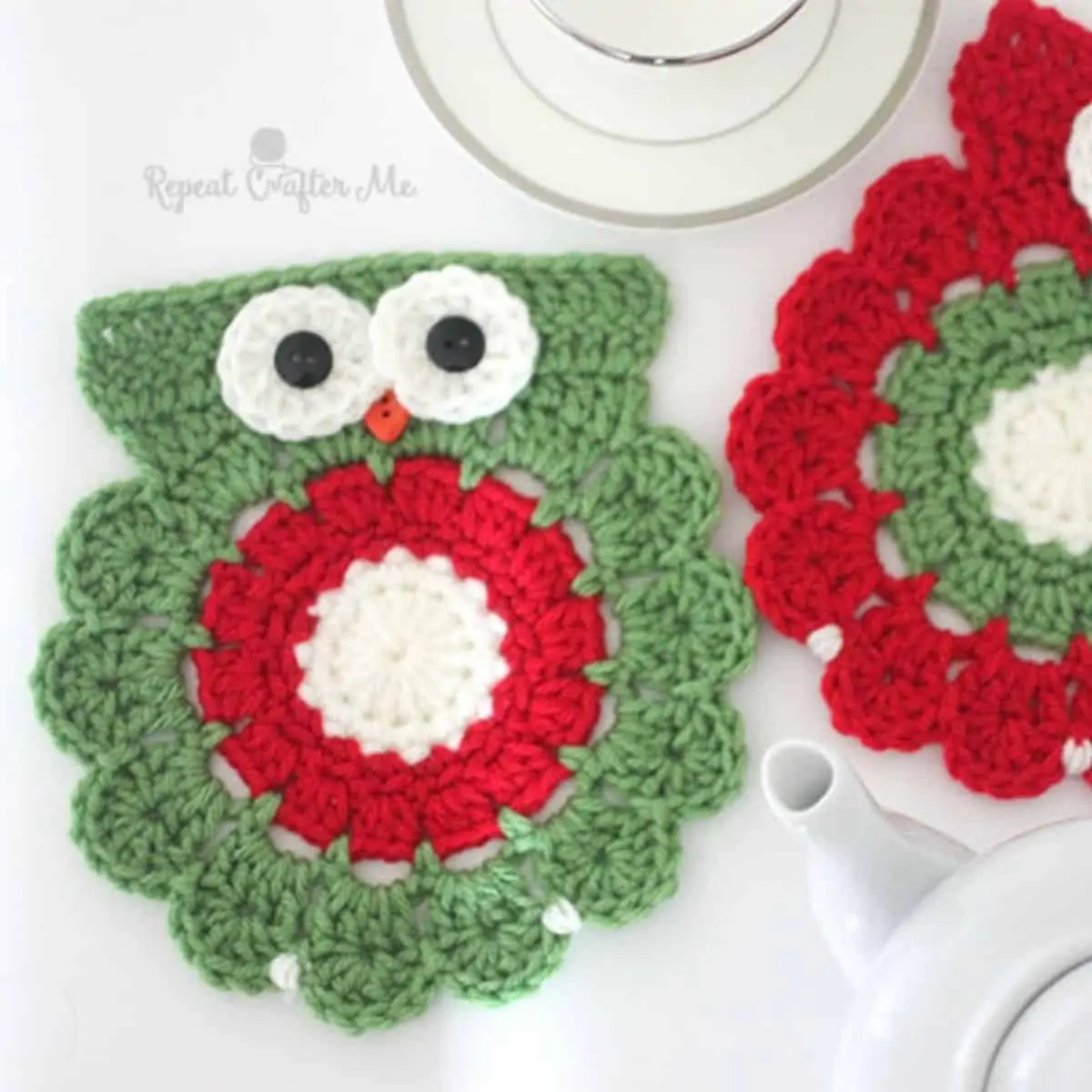 adorable crochet Christmas owl coasters