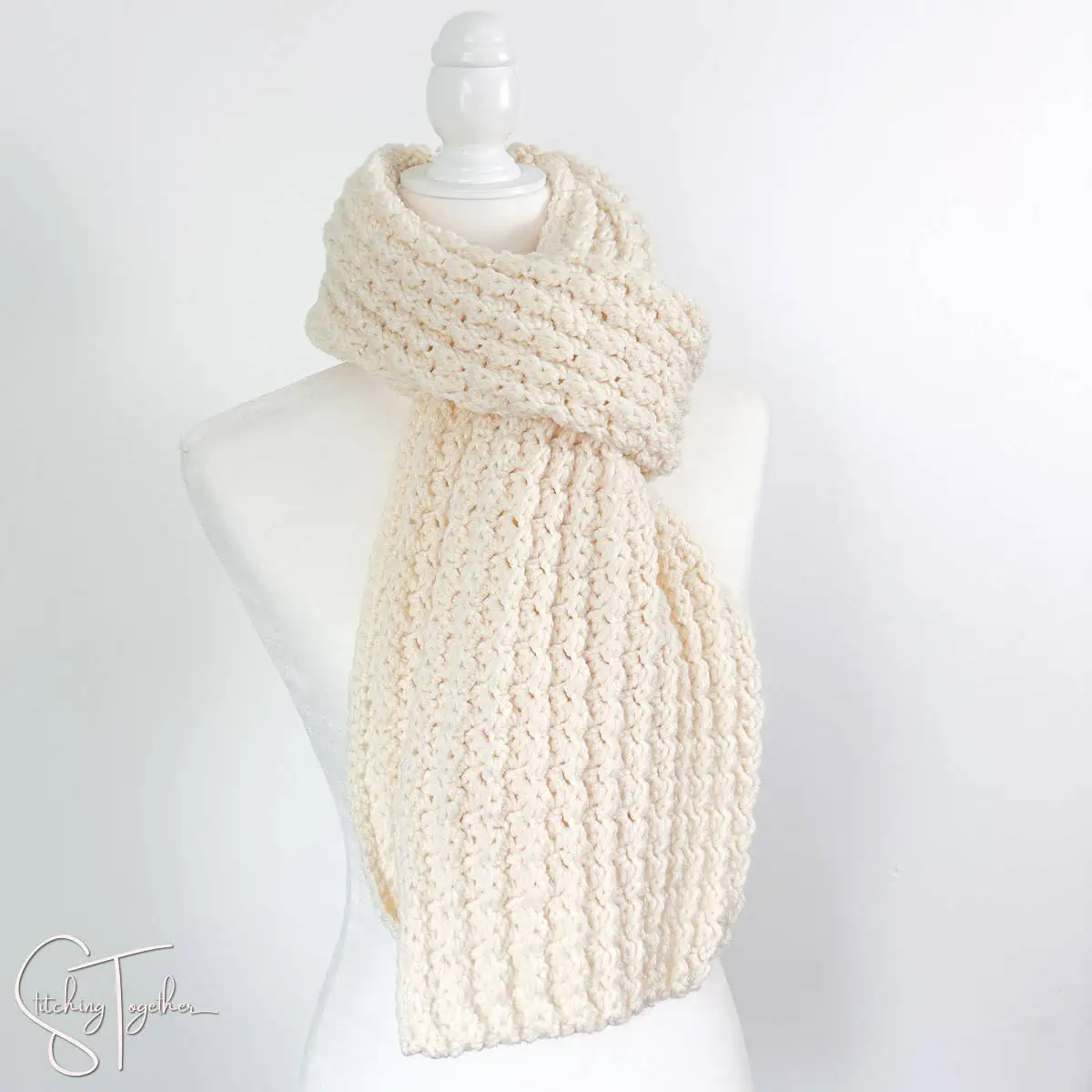 Free and Easy Textured Crochet Scarf Pattern