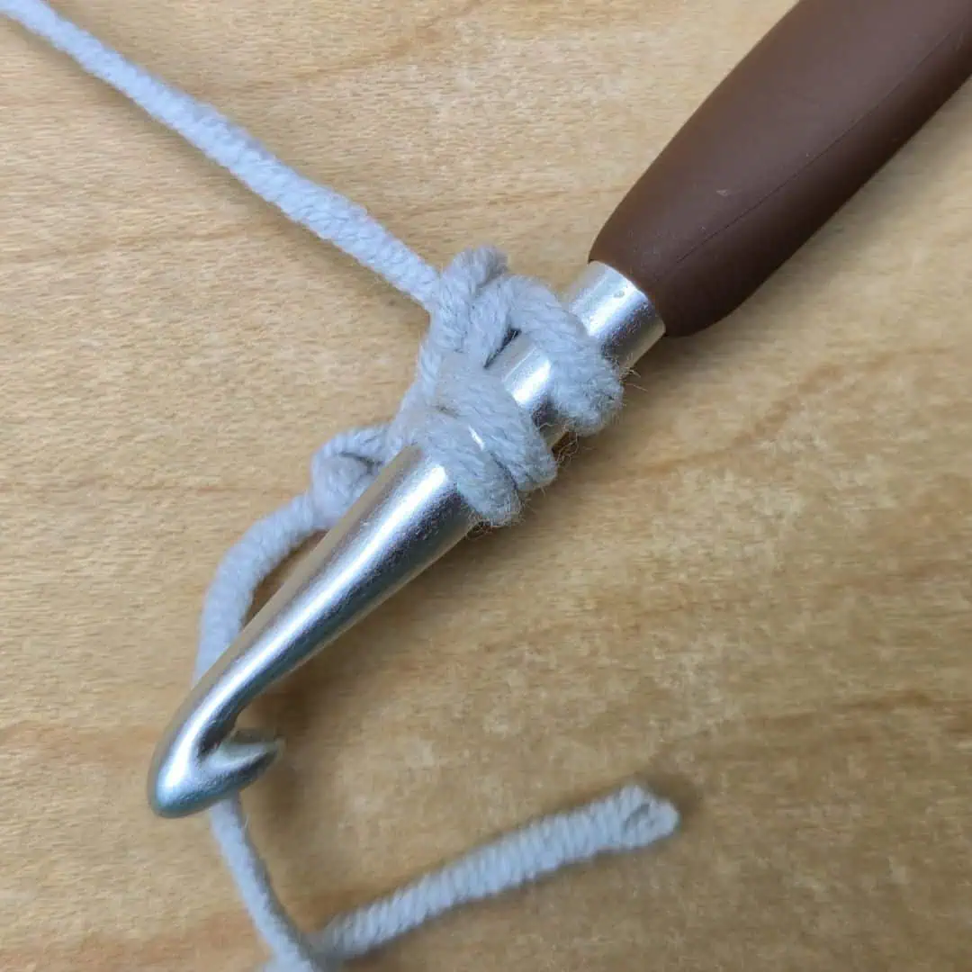 step 1 how to crochet a romanian cord